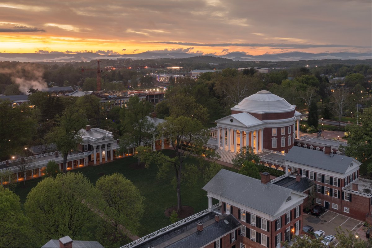 Attention med students‼️ @uvaurology is offering a one-year paid research fellowship! This program is targeted towards 3rd and 4th year students or those who have recently gone unmatched in the Urology Match process. Check the link below for details⬇️ med.virginia.edu/urology/educat…