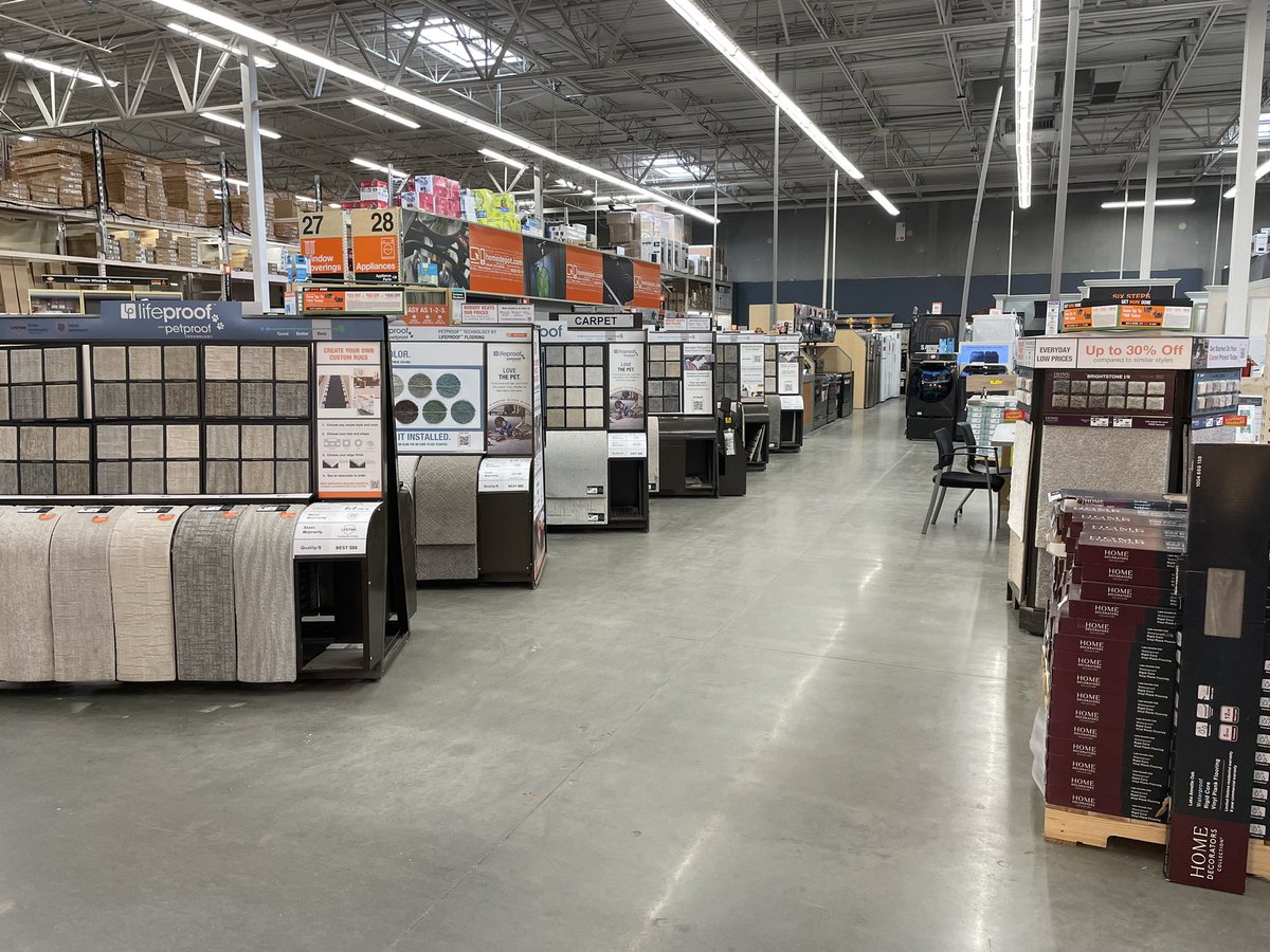 danwangerin1's tweet photo. Home Depot #164 Peachtree City just got a new set for their flooring department and it looks fantastic!!! Much more visibility from the racetrack and more open space for customers to browse all the available selections. https://t.co/e0fYk1COnV