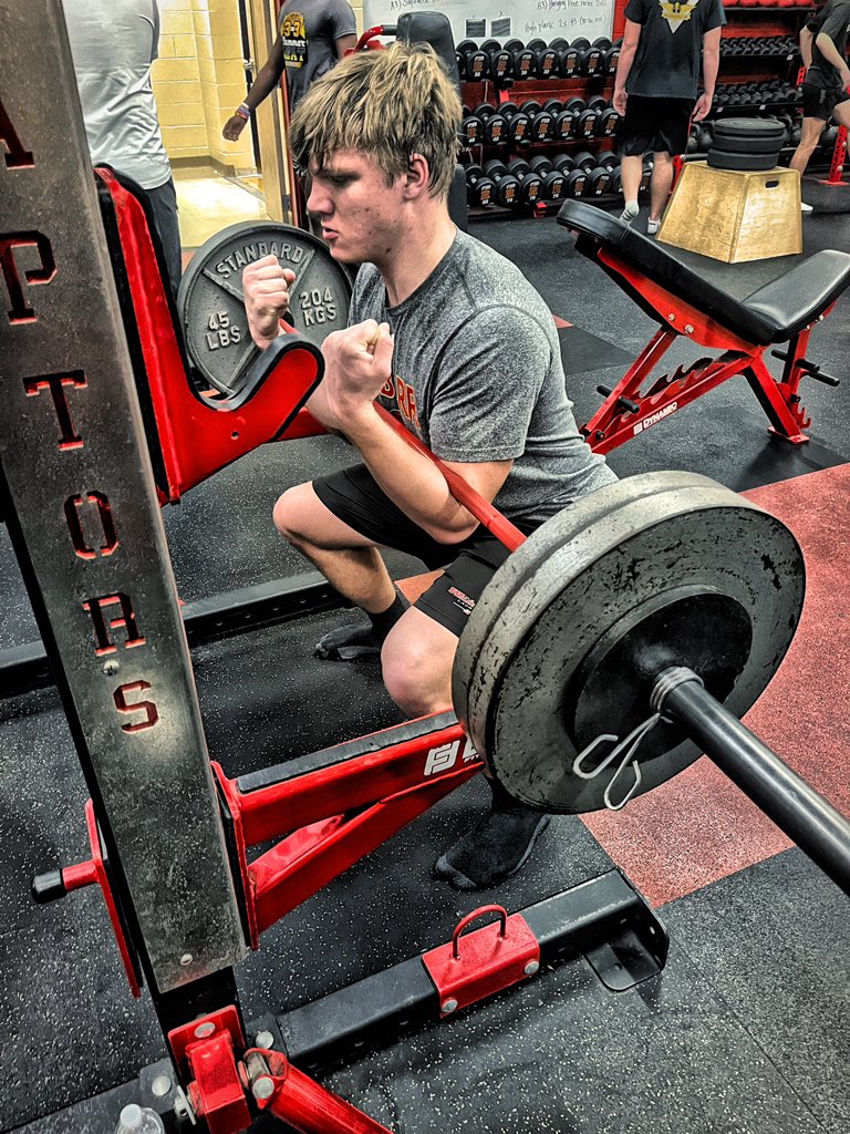 Raptor Strength & Speed 🦅 tweet media