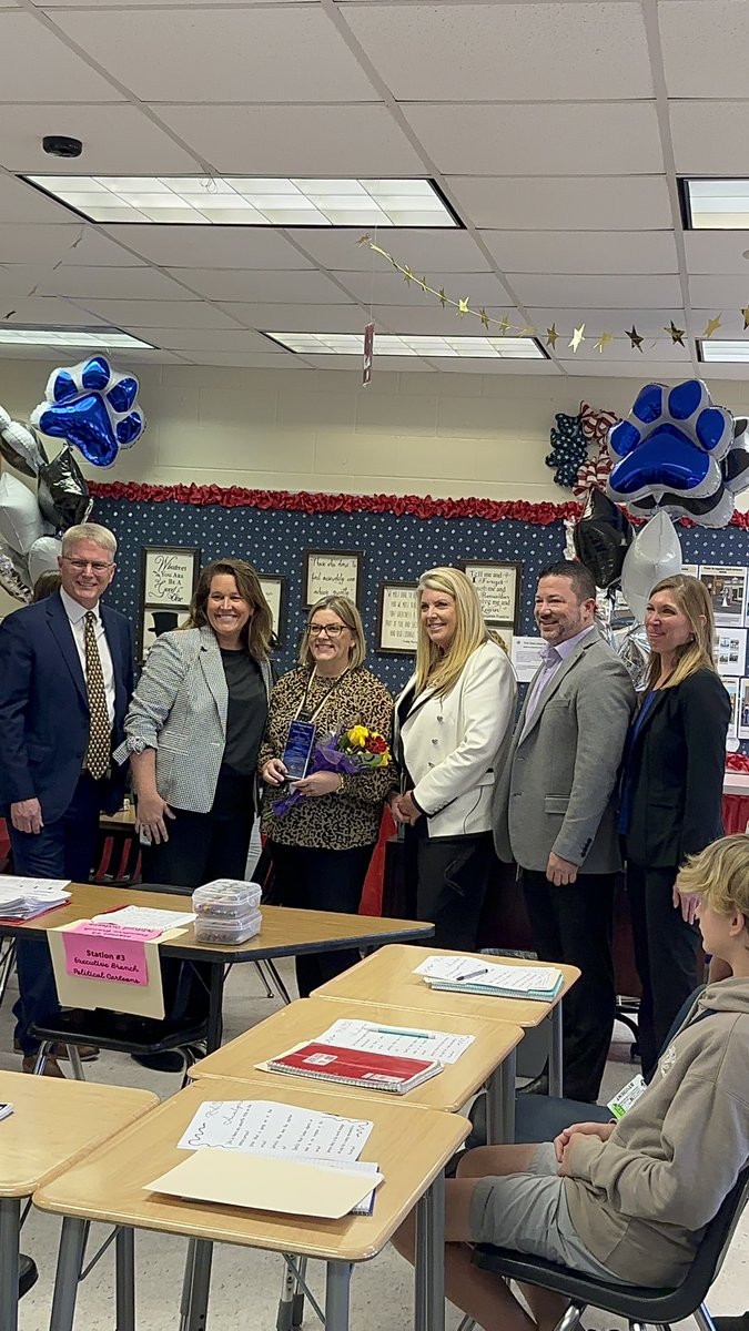 andrea_polancan's tweet photo. OMS is such a special part of my life. So many amazing teachers and students have walked into my life here! Many I am still connected with. So proud to be a Bulldog and a CCPS teacher! 🐾💙 #CCPSPROUD #OMSPROUD https://t.co/MsPVx6Svbo