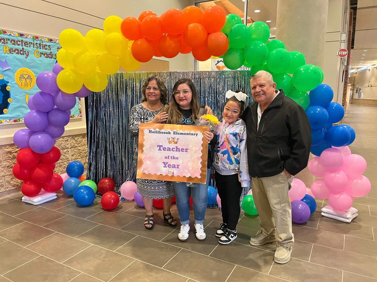 Congratulations Ms. Cabrera, Hollibrook Elementary Teacher of the Year! We are so fortunate and it’s a much deserved honor. <a href="/HornetsBuzzing/">Mrs. Taylor</a> <a href="/HBEhornets/">Hollibrook Elementary</a> <a href="/MJenParker/">Jennifer Parker</a>