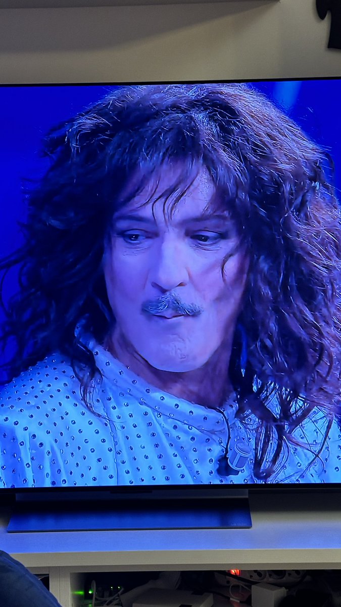 FGPizzolante's tweet photo. Grandissim ritorno di #Demo #Morselli a #Sanremo @Fiorello 😂😂😂😂 hanno ricostruito il cast di #BuonaDomenica https://t.co/NWJZdEpr7K