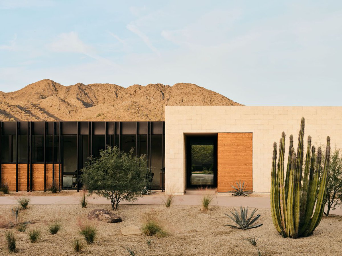 linear_magazine's tweet photo. Sun-kissed

—Mockingbird House, by The Ranch Mine. Paradise Valley, Arizona. https://t.co/vzUgs5q6mH