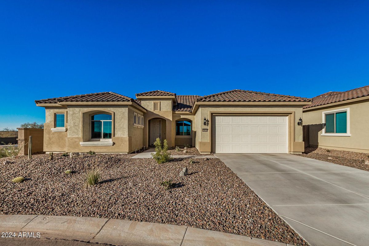 CarolRoyse's tweet image. Discover the epitome of luxury living in this Move-in-Ready 2023 Endeavor Plan - a popular Del Webb floorplan. carolroyseteam.com/listings/6404-…
#Florence #FlorenceAZ #arizona #azrealestate #realestate #realestateagent #carolroyse #carolroyseteam #carolhasthebuyers #yourhomesoldrealty