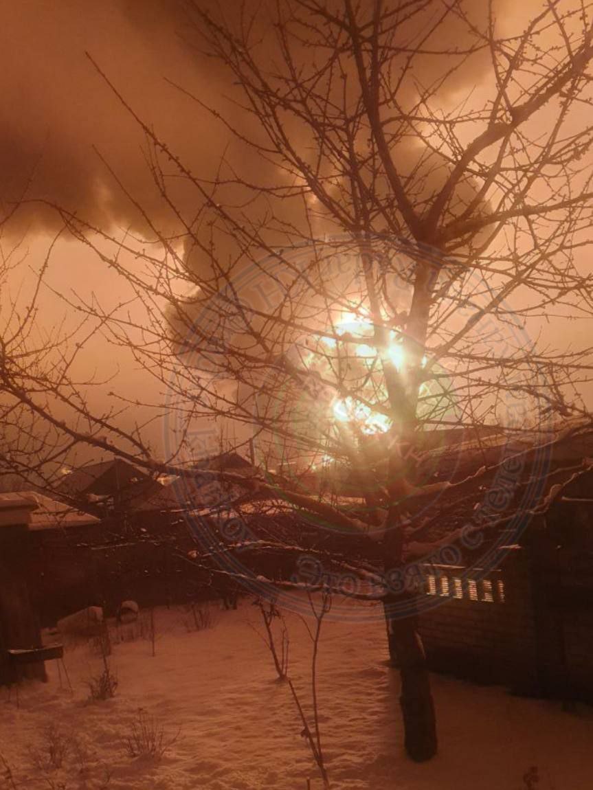 Kharkov'da Rus saldırısının ardından patlamalar ve yangınlar.