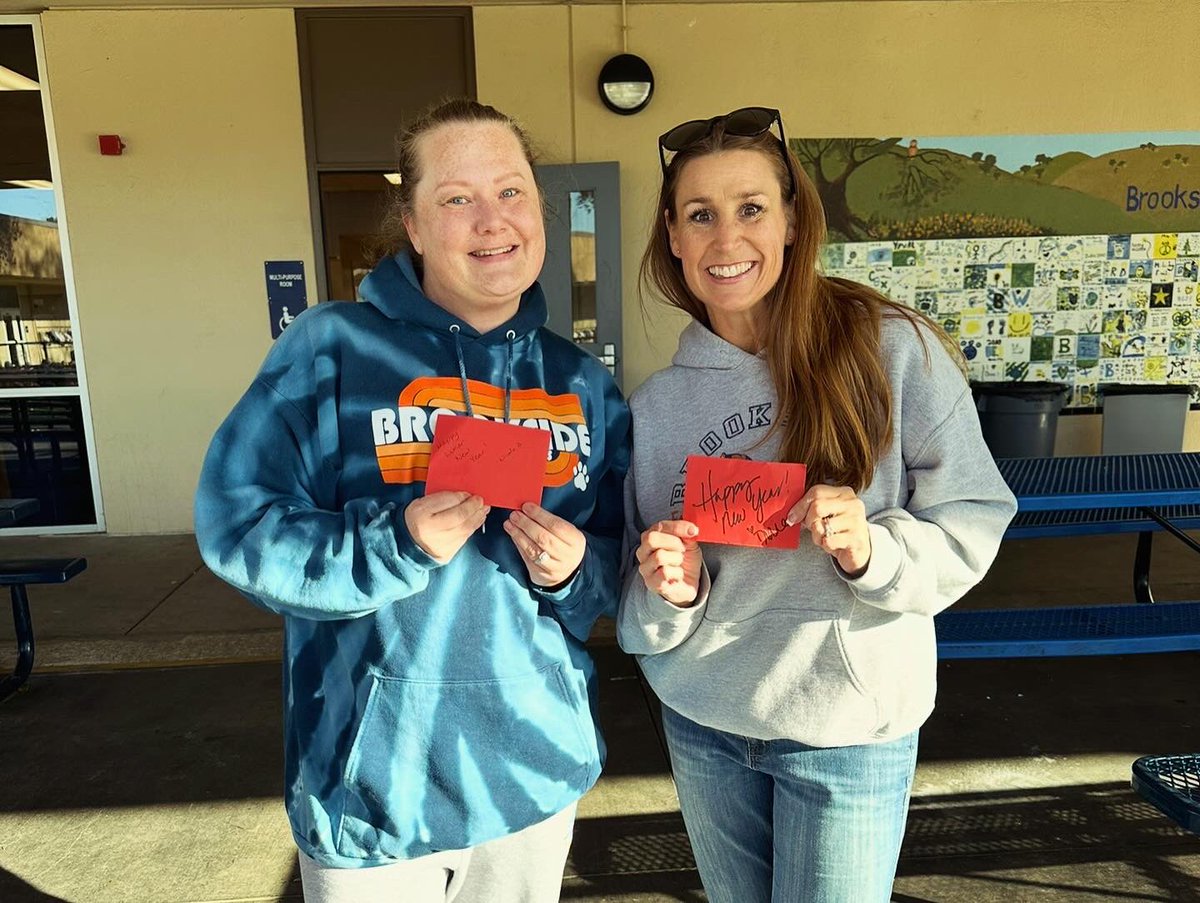 BESTigersOPUSD's tweet photo. Tiger BEST awards, Lunar New Year Red Envelope winners and Spirit winners at our Tiger BEST assembly.  #opshares https://t.co/eDukoz1Y8q