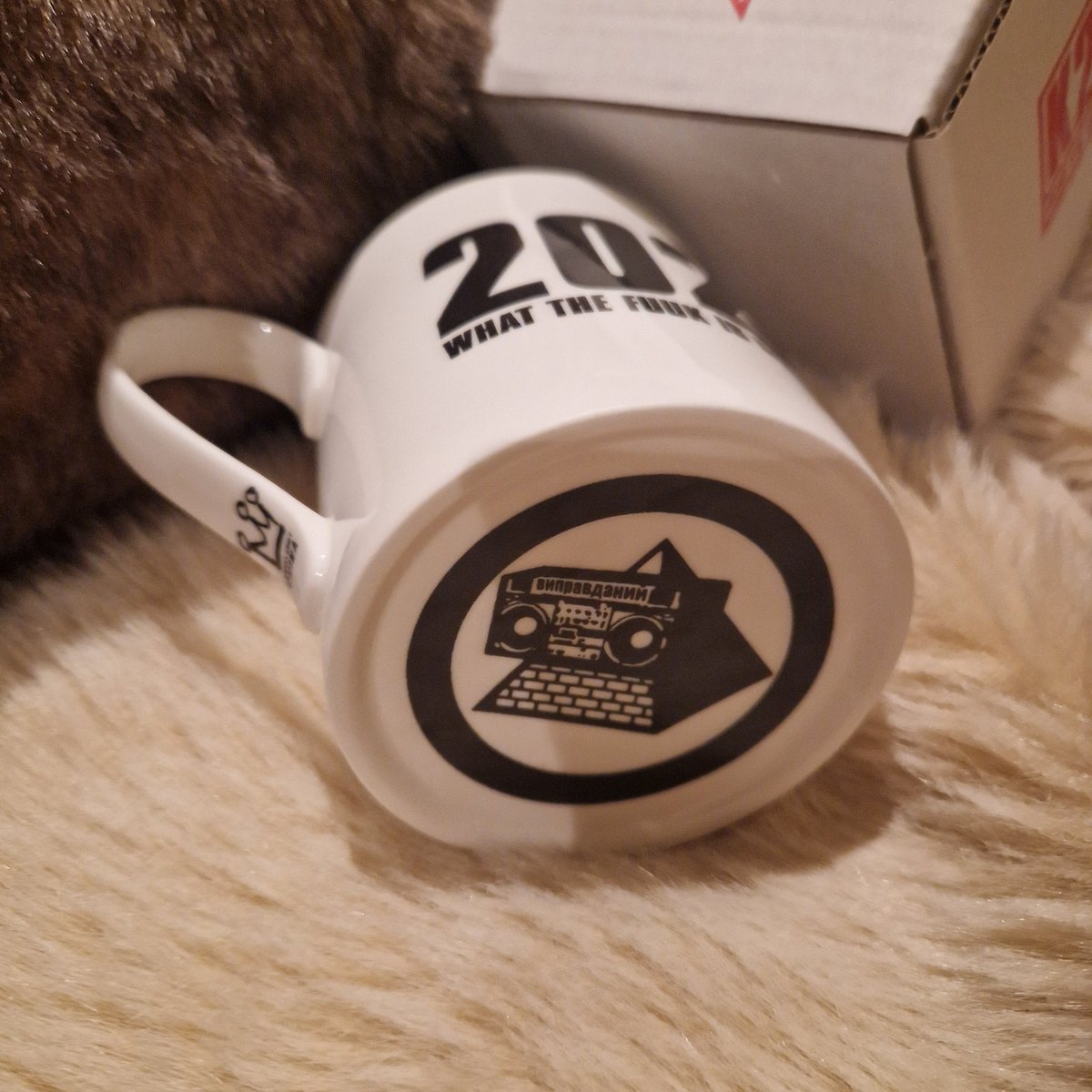 CommodoreBlog's tweet photo. My new favourite coffee mug. Originally a 2017 release, there's a limited run left on the official KLF merch webpage here https://t.co/RTcJxOF2G8 #klf #thejams #mumu https://t.co/GWGivEnhbW