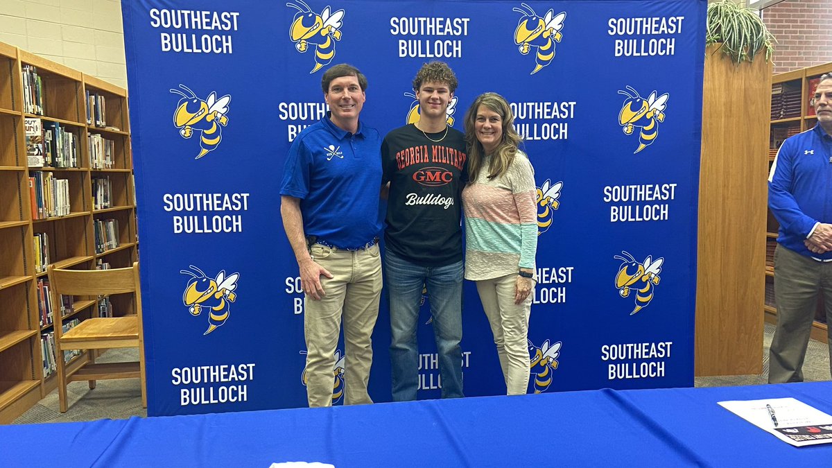 Congratulations to K/P Cole Snyder for signing with GMC! We are so happy and proud of you! Go be GREAT! @SEBHSAthletics @SEB_Football @SEB_HighSchool