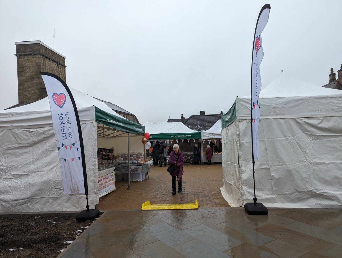 It was great to visit Elland today and the layout will certainly aid the continual growth of this market.

 Thanks to the support of the local community. 

But did you know our traders are all local, so together we can make our towns thrive
@LoveUrLocalMkt 
<a href="/marketsmatter/">NMTF</a>
