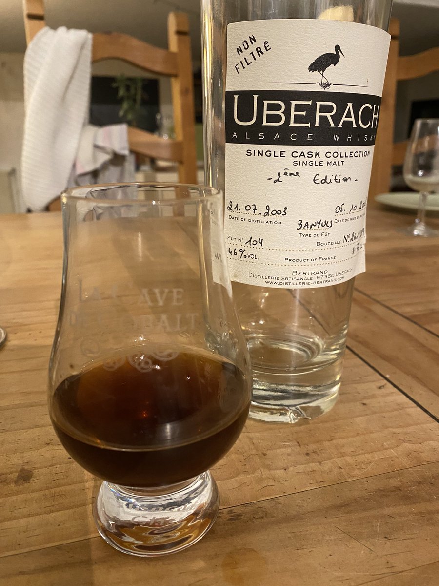 LaCaveDeCobalt's tweet photo. Bottle kill of the night.
French whisky from Alsace. Distilled 20 years ago and matured for 6 years in ex-Banyuls cask. Love it !
#DistillerieBertrand #Uberach https://t.co/dN29q6cpVr
