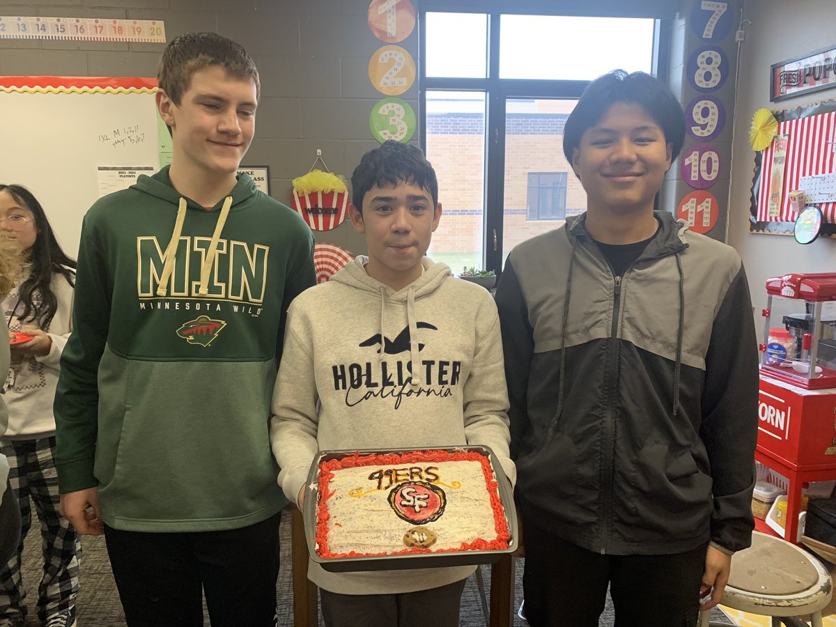 Homeroom Super Bowl cake decorating in the books!!!! The kids did good and all but one group chose correctly!!😉  #HuronTigers 🏈