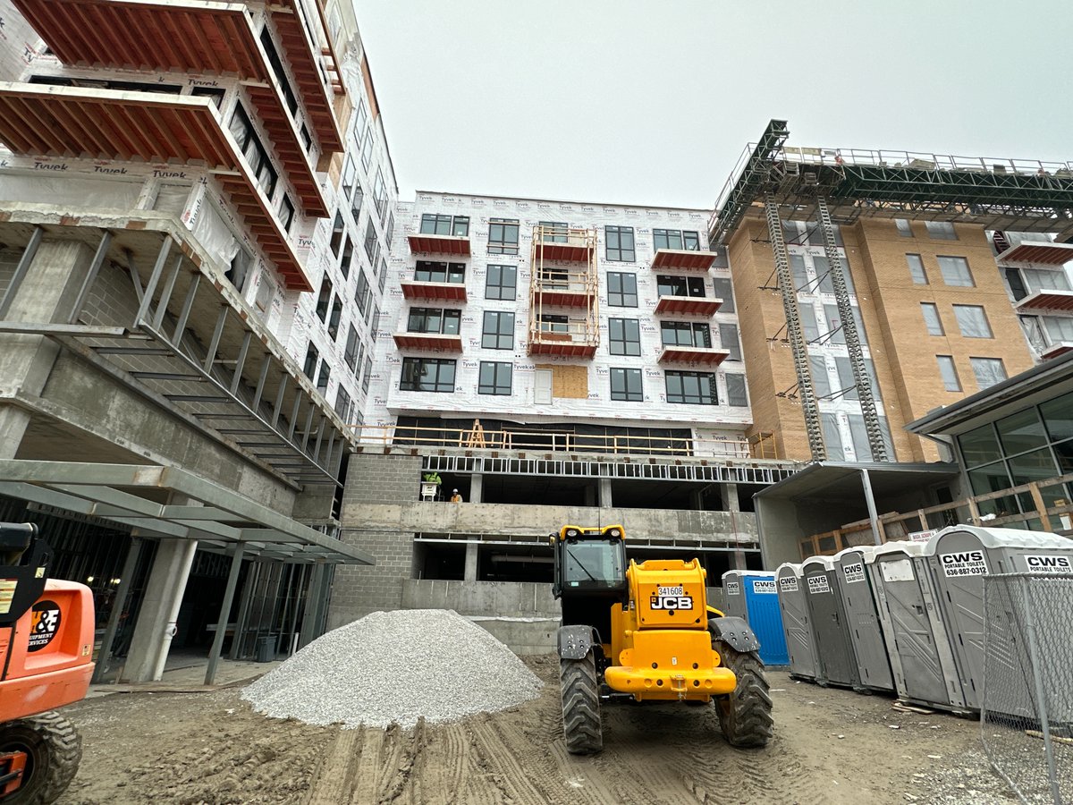 Holland Construction tweet media
