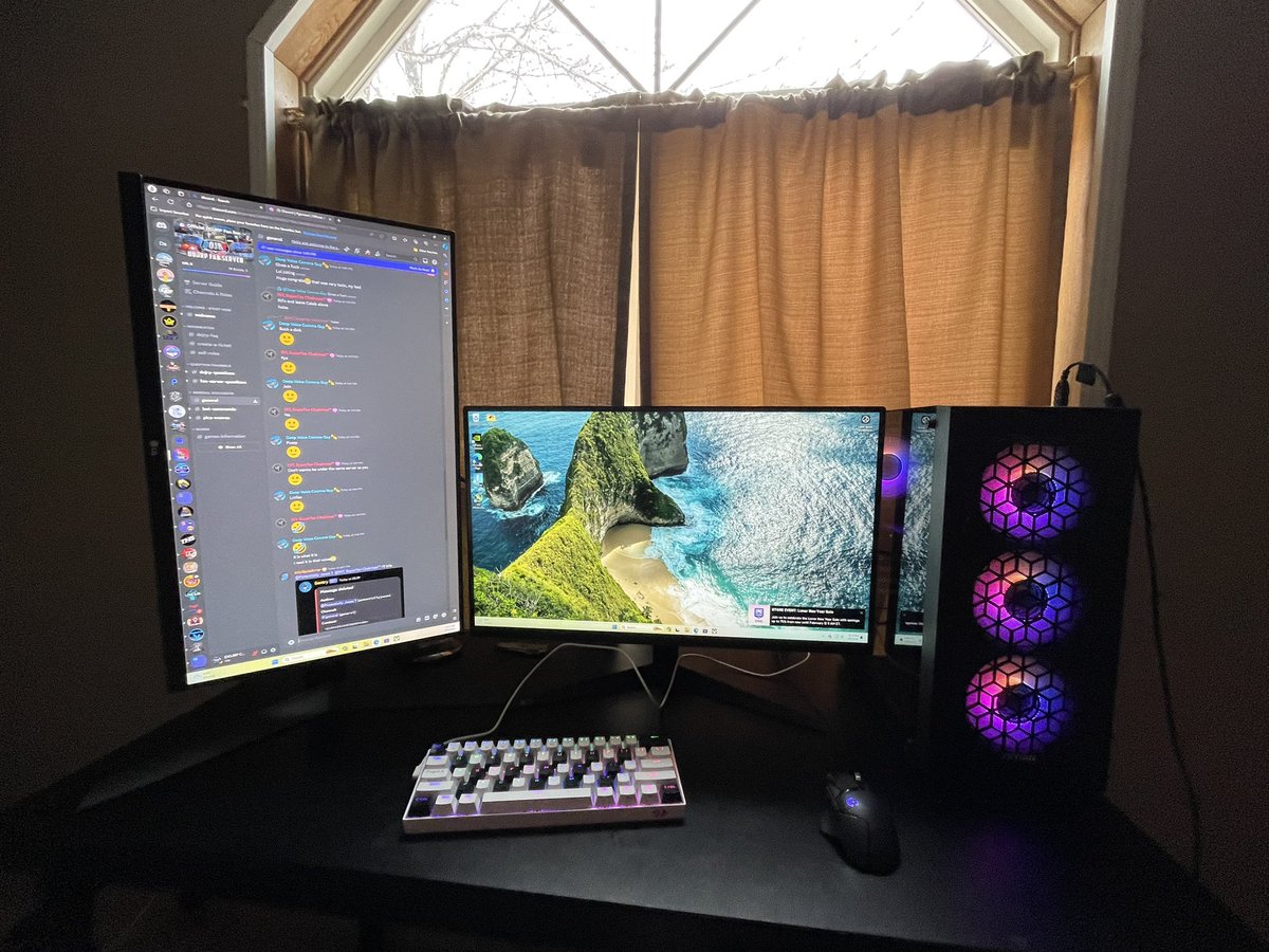 5MCars's tweet photo. @CodeZeroScreens She’ll get her done though https://t.co/kBKQ7bzshT