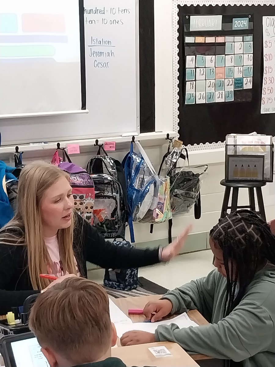 New Teacher Ms. Hell <a href="/WeinertES/">Weinert Elementary</a> is  in the power zone in deep discussion with her students about fact families!
#MatadorMentoring
#TeachersLeadingWithExcellence