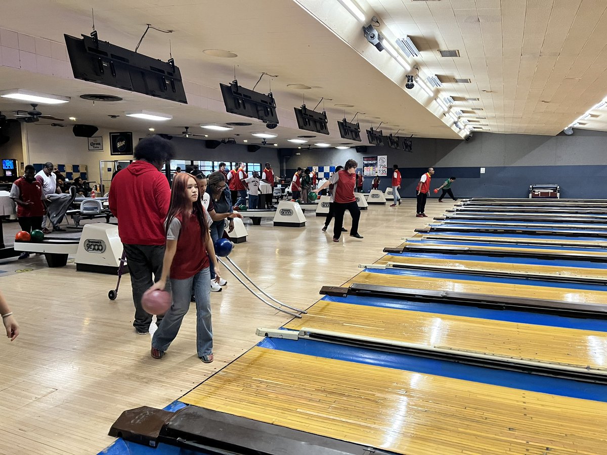 City Honors Unified Sports (@honorsunified) on Twitter photo Big Match today!
Good luck to our Centaurs and <a href="/hutchtechh/">hutchtech</a> ๐๐ณ
<a href="/BPSathletics/">Buffalo Athletics</a> <a href="/Buffalo_Schools/">Buffalo Public Schools</a> <a href="/SpecOlympicsNY/">Special Olympics New York</a> <a href="/Section6USBBall/">Section6UnifiedBBall</a> Big Match today!
Good luck to our Centaurs and <a href="/hutchtechh/">hutchtech</a> ๐๐ณ
<a href="/BPSathletics/">Buffalo Athletics</a> <a href="/Buffalo_Schools/">Buffalo Public Schools</a> <a href="/SpecOlympicsNY/">Special Olympics New York</a> <a href="/Section6USBBall/">Section6UnifiedBBall</a>
