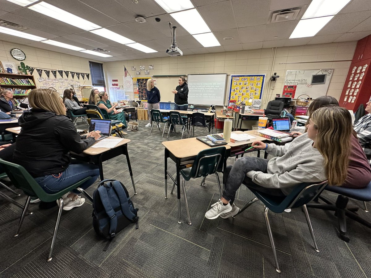 𝕂𝕖𝕣𝕚 𝕊𝕜𝕖𝕖𝕥𝕖𝕣𝕤, Ed.D (@keriskeeters) on Twitter photo K-5 <a href="/rockwoodschools/">Rockwood School Dist</a> teachers spent time this afternoon in grade-alike groups collaborating about reading and writing practices. #FocusonLearning K-5 <a href="/rockwoodschools/">Rockwood School Dist</a> teachers spent time this afternoon in grade-alike groups collaborating about reading and writing practices. #FocusonLearning