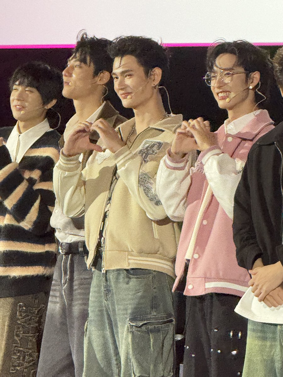 pui_ngo's tweet photo. ❤️

#PitBabeTheSeries #PitbabeTheLastRace
#PitBabeFinalEP
#poohpavel #pavelpooh #ppoohkt #pavelphoom
#pitbabetheseries https://t.co/niQzQFz6xF