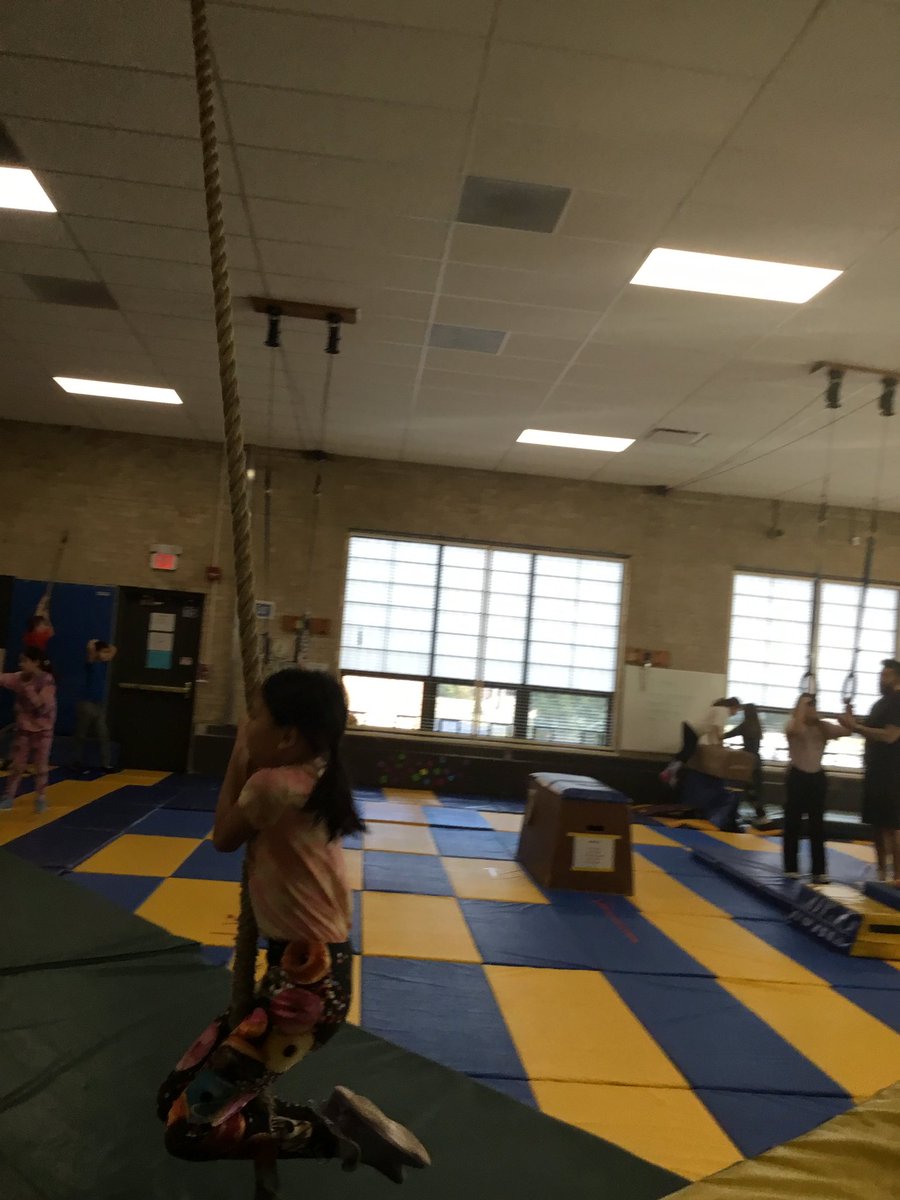 Mrs. Azark’s PE Class tweet media