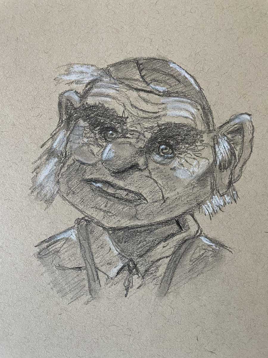 artworkhank's tweet photo. Hoggle from Labyrinth.

Quick drawing on Toned Tan paper in graphite and pastel pencil.

#ArtistOnX #art #drawing #traditionalart #portraitart #fantasyart #labyrinth #jimhenson #nostalgia #puppetry https://t.co/NCKCdpygms