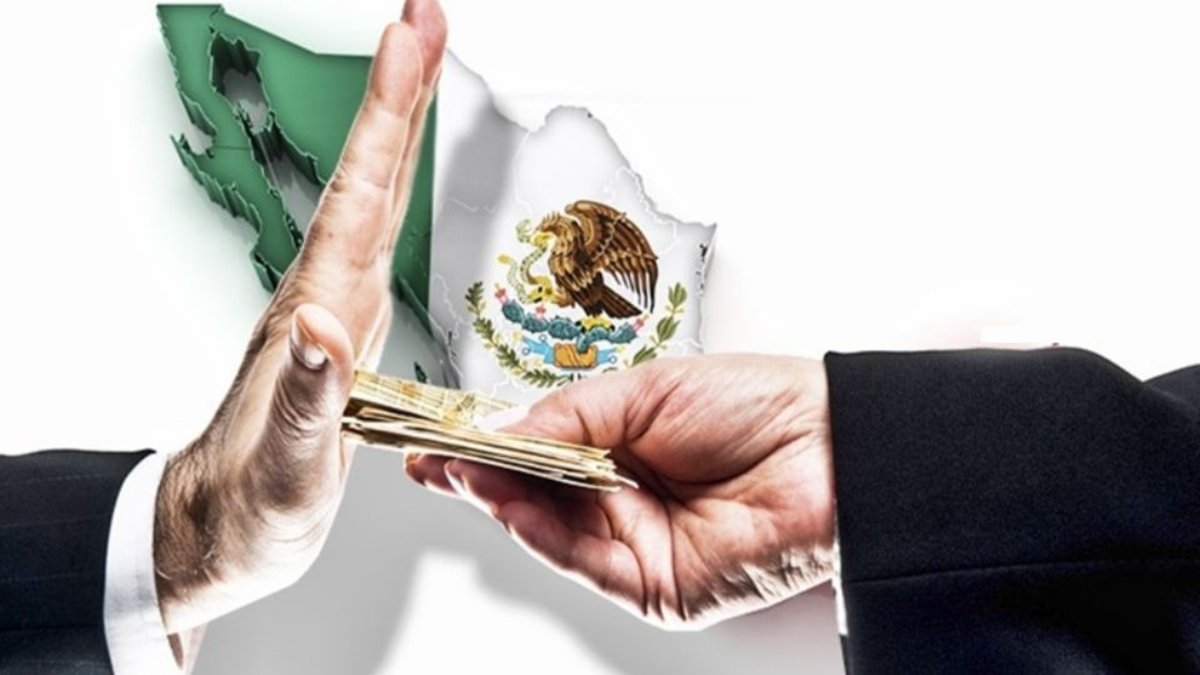 OpinionLSR's tweet photo. Te invitamos a leer la columna de Ricardo Salgado Perrilliat “El enfoque sistémico y la coordinación institucional como medio de la Política Nacional Anticorrupción”. ✍️ @rsperrilliat #OpiniónLSR https://t.co/4J6WM5Tv8g https://t.co/gaQepW5v1k