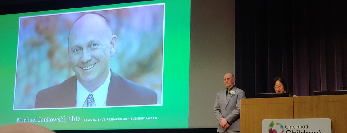NamrataGRRaut's tweet image. To the coolest mentor and faculty, Dr. Michael Jankowski: Congratulations on the very well deserved Basic Science Research Achievement Award 🎉🎉🎉 at Faculty Awards Ceremony @JankowskiLab @CincyChildrens