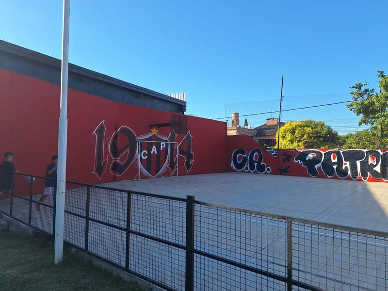 GabyObelar1's tweet photo. #Patronato aportó la pintura y el hincha, su amor...

¿Se viene mucho más? 🔥👇🏼
https://t.co/zclnes0DhV https://t.co/gmrxbKilXN