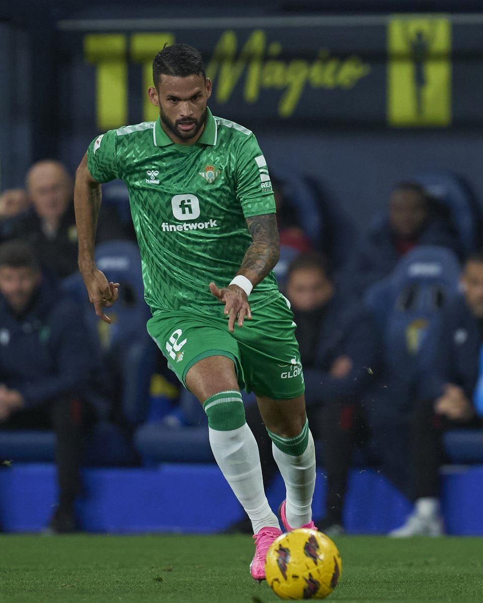 Willian Jose minutos previos a conseguir el primer tanto- Fuente: Real Betis Balompié