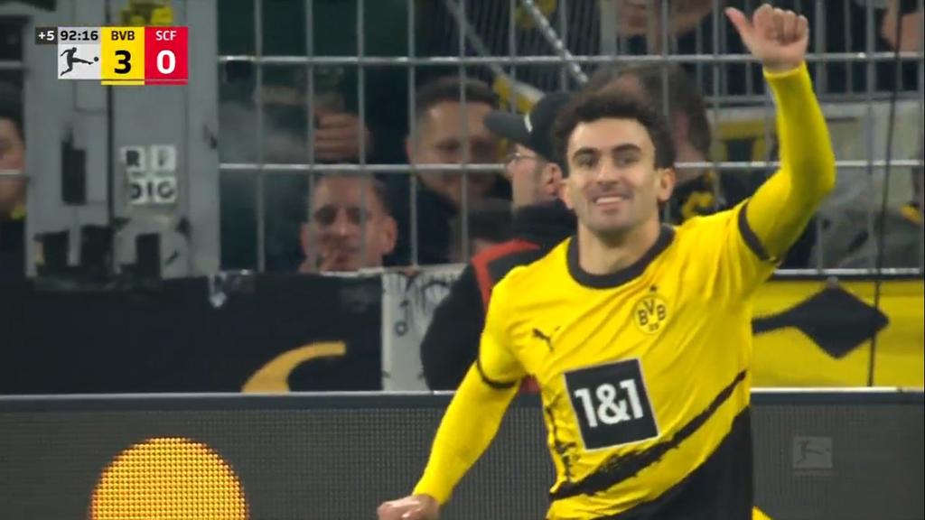 #BVBSCF auch im Fußball gibt es Dinge die wichtiger als das Spiel an sich sind, sondern Lehren fürs Leben, nie aufzugeben. Es tut so gut, dich heute gesehen zu haben Mateu. Bleib dran, du bist und bleibst ein besonderer Spieler in der #bvb Geschichte.