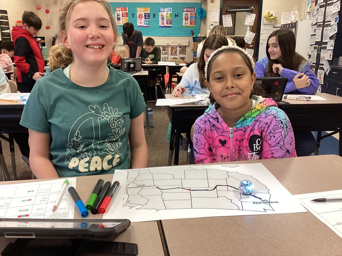 fabulousgrade5's tweet photo. Ozobot travels the Oregon Trail https://t.co/fKwgzvEJhY