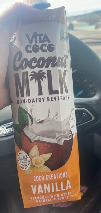 Coconut water > Gatorade https://t.co/DULekFP37W