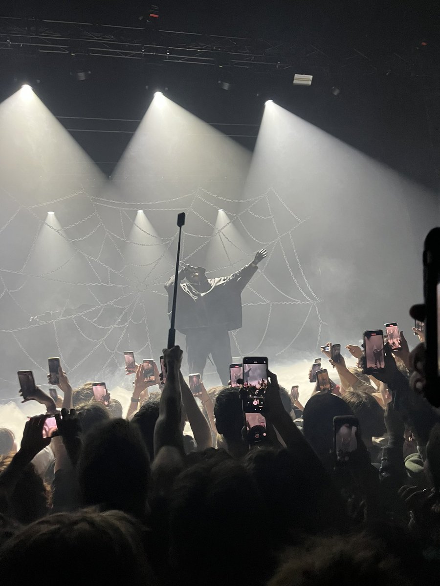 MALAKASOLO tweet media