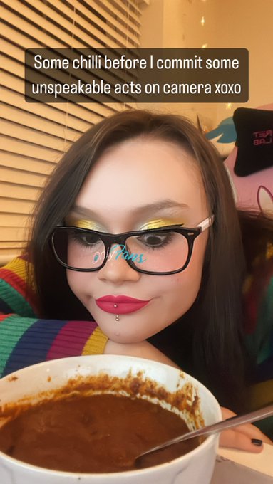 You&rsquo;re missing out if you don&rsquo;t follow me on Insta 😎👌 https://t.co/IrAkTuPG9D