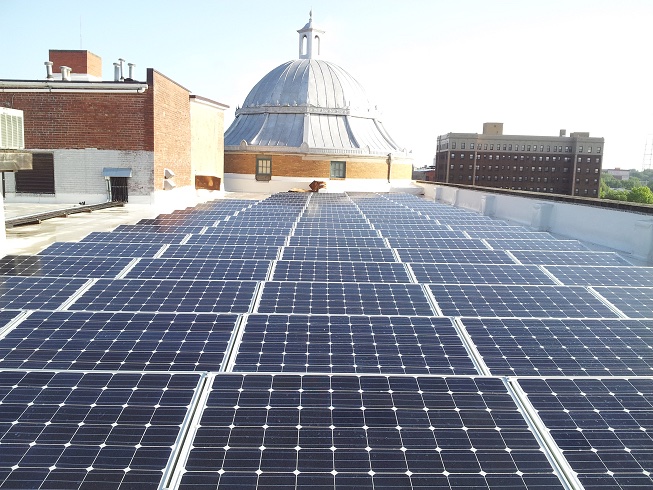 PowerTomorrow's tweet image. It’s a big weekend for our hometown - let’s go #KansasCity! 
In celebration of our fantastic city, here are a few of our favorite downtown Cromwell Solar installations. 
🏈 #SBLVIII