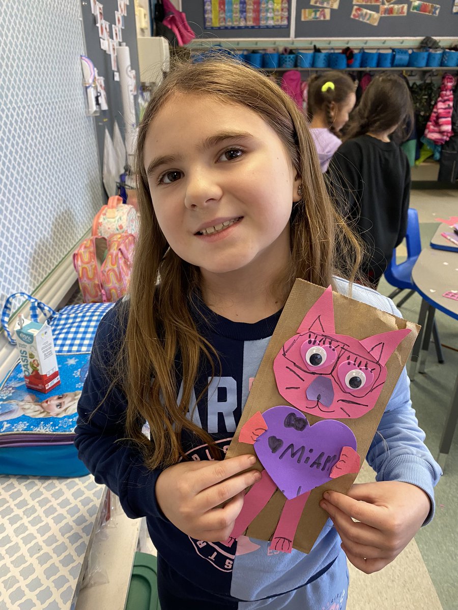 MrsEaton_BER's tweet photo. We are getting ready and are excited to exchange Valentine cards on February 14th! https://t.co/3QLNGC8RHq