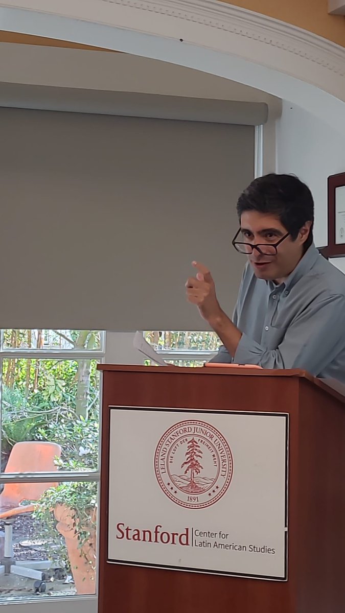 @StanfordCLAS seminar by @TinkerFdn visiting professor Cristián Opazo @cmopazo 'Monalisa’s Hell’s Kitchen: Club Culture and Trans Friendship in New York City' youtube.com/watch?v=0O0J6A…