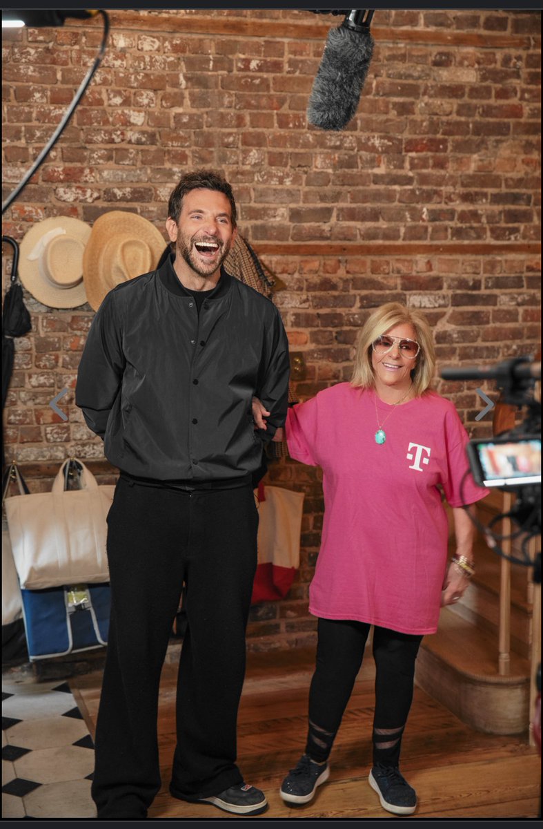 Emmanuelle Chriqui tweet media