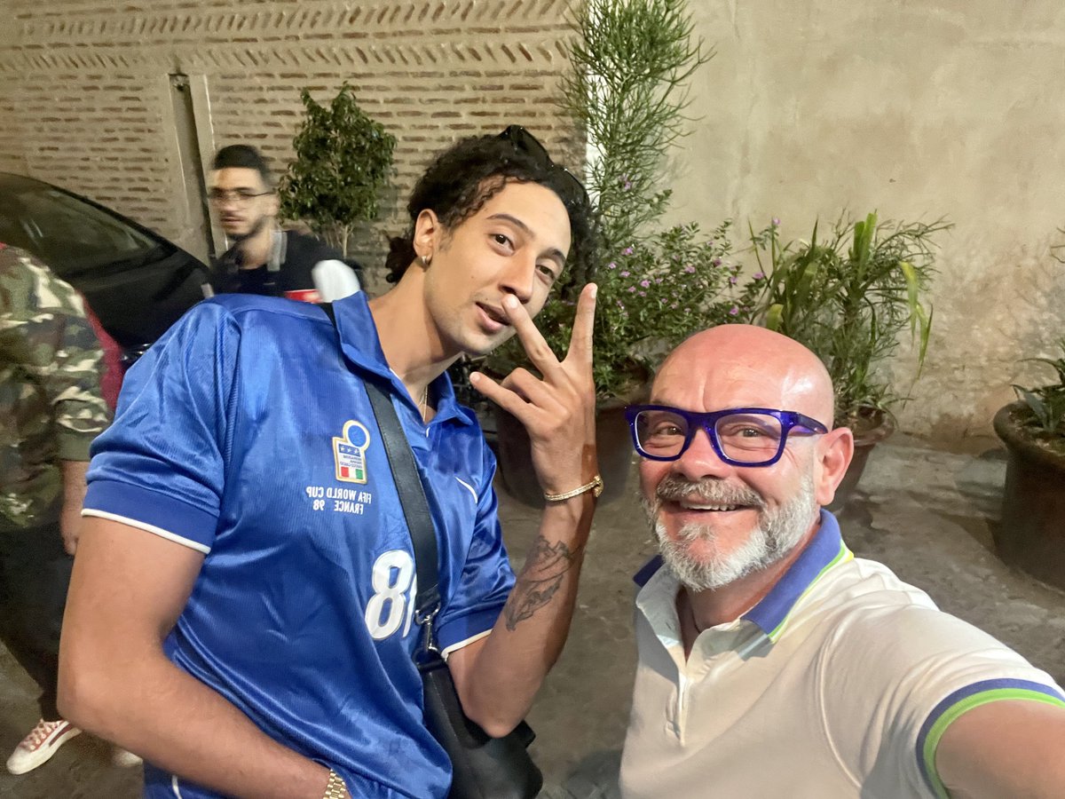 rudi_de_fanti's tweet photo. Grande #Ghali! Un ragazzo educato gentile, semplice e talentuoso! 👏🏻👏🏻👏🏻👏🏻 #FestivaldiSanremo2024 https://t.co/0iKDWYCWWS