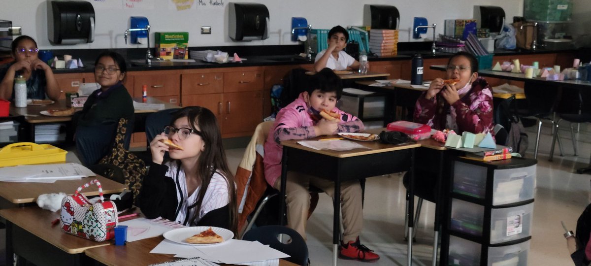 All of Third Grade is getting rewarded with a Pizza Party for reaching our campus attendance goal!! Way to go Third grade students and Teachers!! #ThirdGradeOlwsome