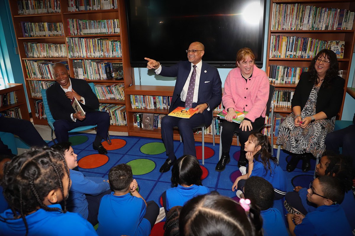 M123 Mahalia Jackson Dr.Melitina Hernandez tweet media