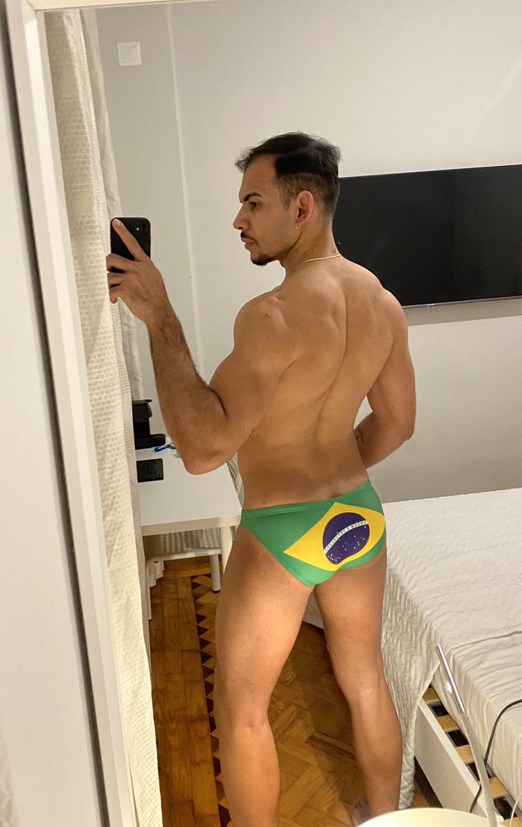 Ansioso pelo verão já 😎☀️🌊⛱️

Looking forward to summer already 😎☀️🌊⛱️