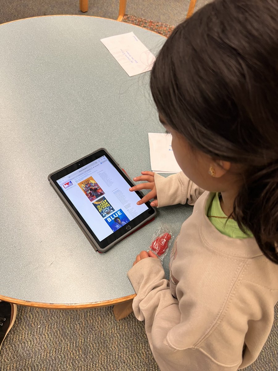htownlibrarian's tweet photo. The Bluebonnet readers @TwainIB got their vote in for their favorite book from the 23-24 list! We are excited to see which book wins and we are ready to read the new book list. @HISDLibraryServ @TBABooks #bluebonnetbooks #elementarylibrary #thecreativelibrarian https://t.co/jKDf9XEEub