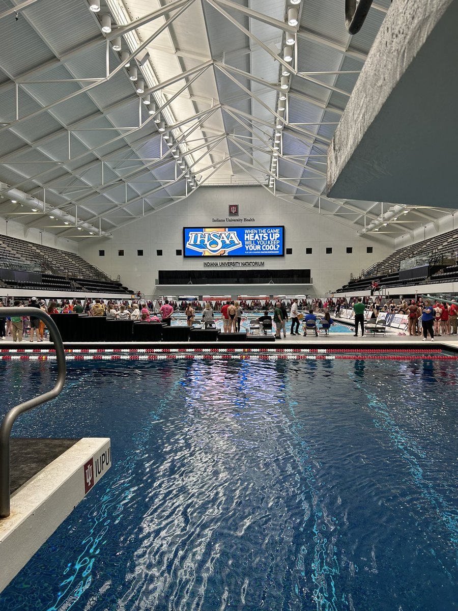 IHSAA1's tweet photo. Greetings from the iconic Indiana University Natatorium on the campus of IUPUI in Indianapolis! Preliminaries in the 50th Annual #IHSAA Girls Swimming &amp; Diving State Finals begin at 6 pm ET/5 CT! https://t.co/DFlc3nTBV6