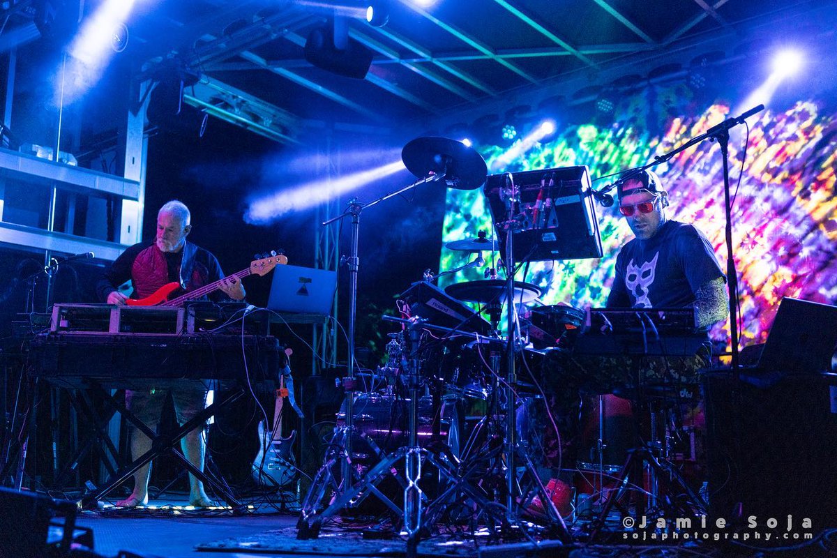 Aggie_Theatre's tweet image. TOMORROW NIGHT! (2/10)
#SnakesandStars (Featuring members of #StringCheeseIncident, #EOTO, #BeatsAntique, #DavidByrne, &amp;amp; #BrazilianGirls) is bringing 100% improvised EDM music to the @Aggie_Theatre THIS SATURDAY, February 10th!

Tickets and info: bit.ly/3GIZWPU