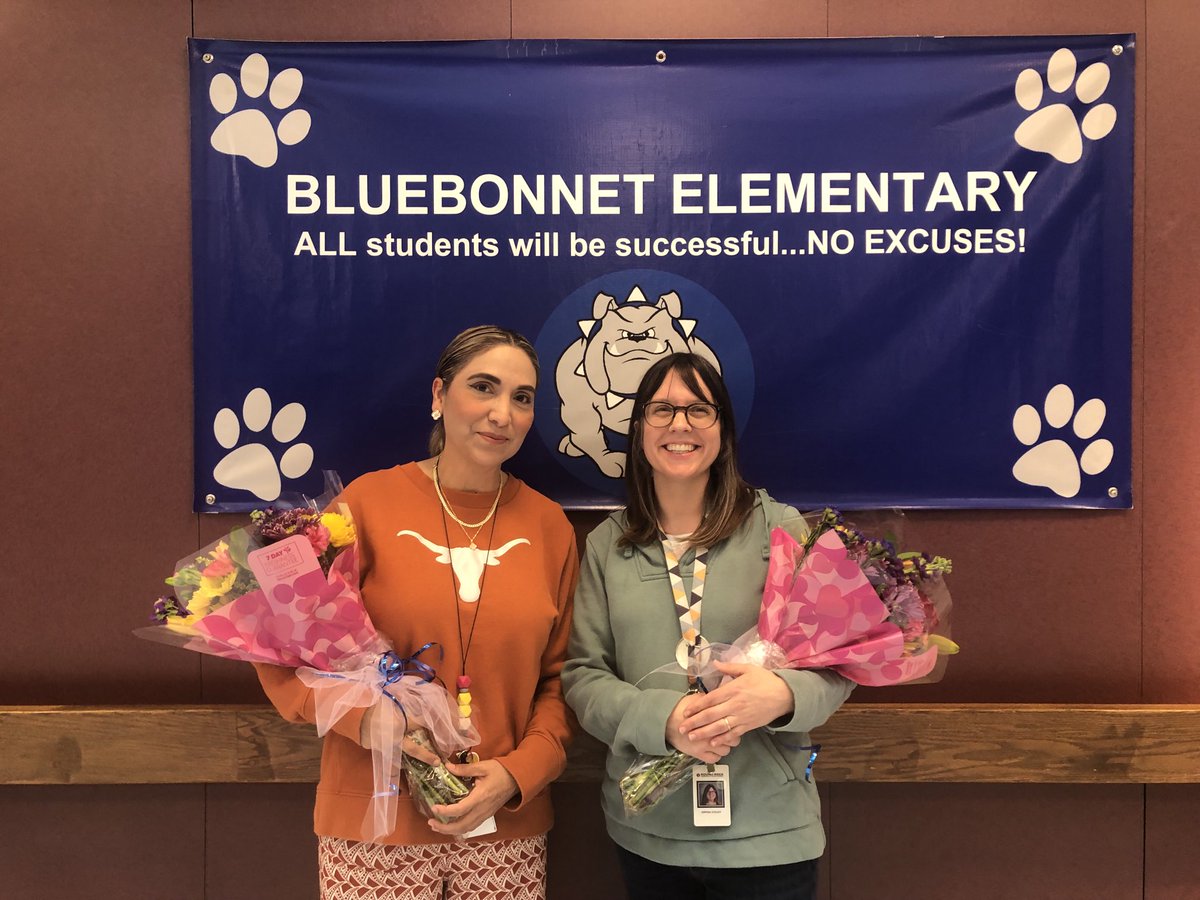 ⁦⁦@BluebonnetRRISD⁩ we recognize Sophia Stelley as our Teacher of the Year (librarian) and Deyanira Castillo as our Paraprofessional of the Year! #Bulldogstrong ⁦@RoundRockISD⁩