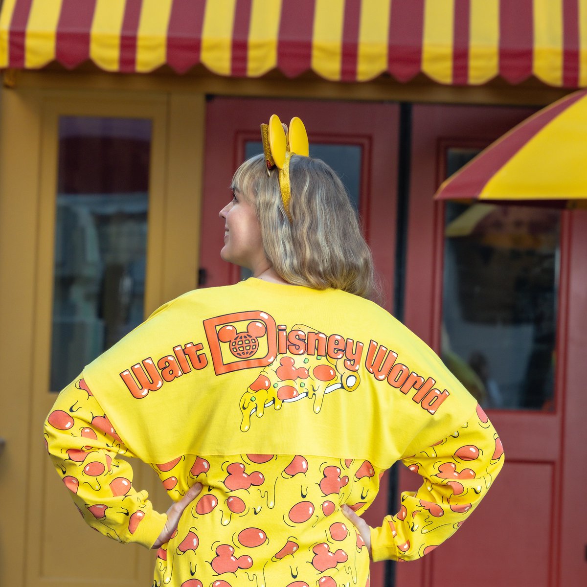 magicdlp_de's tweet photo. Die neue Disney Eats Pizza Collection kommt am 13. Februar 2024 in den Walt Disney World und Disneyland Resorts und am 20. Februar auf https://t.co/LzZoMM6yUh in die Regale.

Jetzt bin ich auf eure ehrliche Meinung gespannt???

#magicdlp #Disneylandparis #disney https://t.co/yTaDoV3cud
