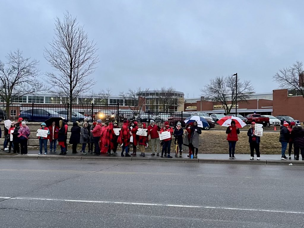 EducationMN's tweet photo. Last night’s cold and rain didn’t stop Minnetonka Teachers’ Association members from rallying for the contract they deserve. In a year of increased state funding, it’s past time for compensation that values the hard work educators bring to our schools. #mnleg #MTAStrong https://t.co/MSVALsS2t0