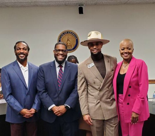 jburkeallen's tweet photo. 116+ Black male teachers, fathers and youth at the Capitol celebrating our honorees.
We also drive civic engagement at the 5th Annual BME Appreciation & Day of Action.
We brought parents,educators, students & elected officials together!
🔗https://t.co/YxxJ6pNz6i
#BME2024 https://t.co/KUxjux2QbY