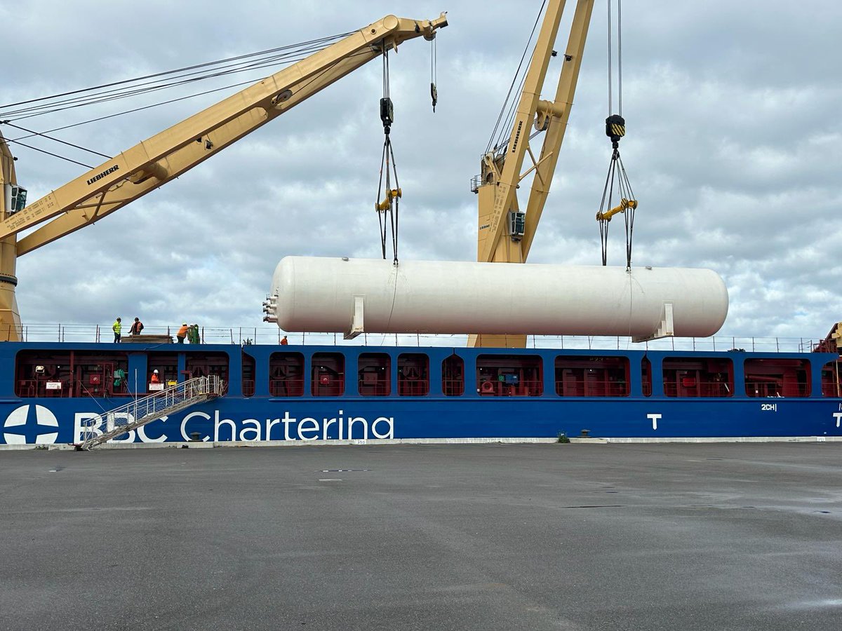 SeaportAgencies's tweet photo. Our team is on-site at Cape Canaveral - Florida, attending the  "BBC Odesa" discharge of storage tanks. #multipurpose #vessel #Shipping #CapeCanaveral #BBCOdesa 🌊⚓️#Maritime #SeaportAgencies https://t.co/IfUOHBHHSi