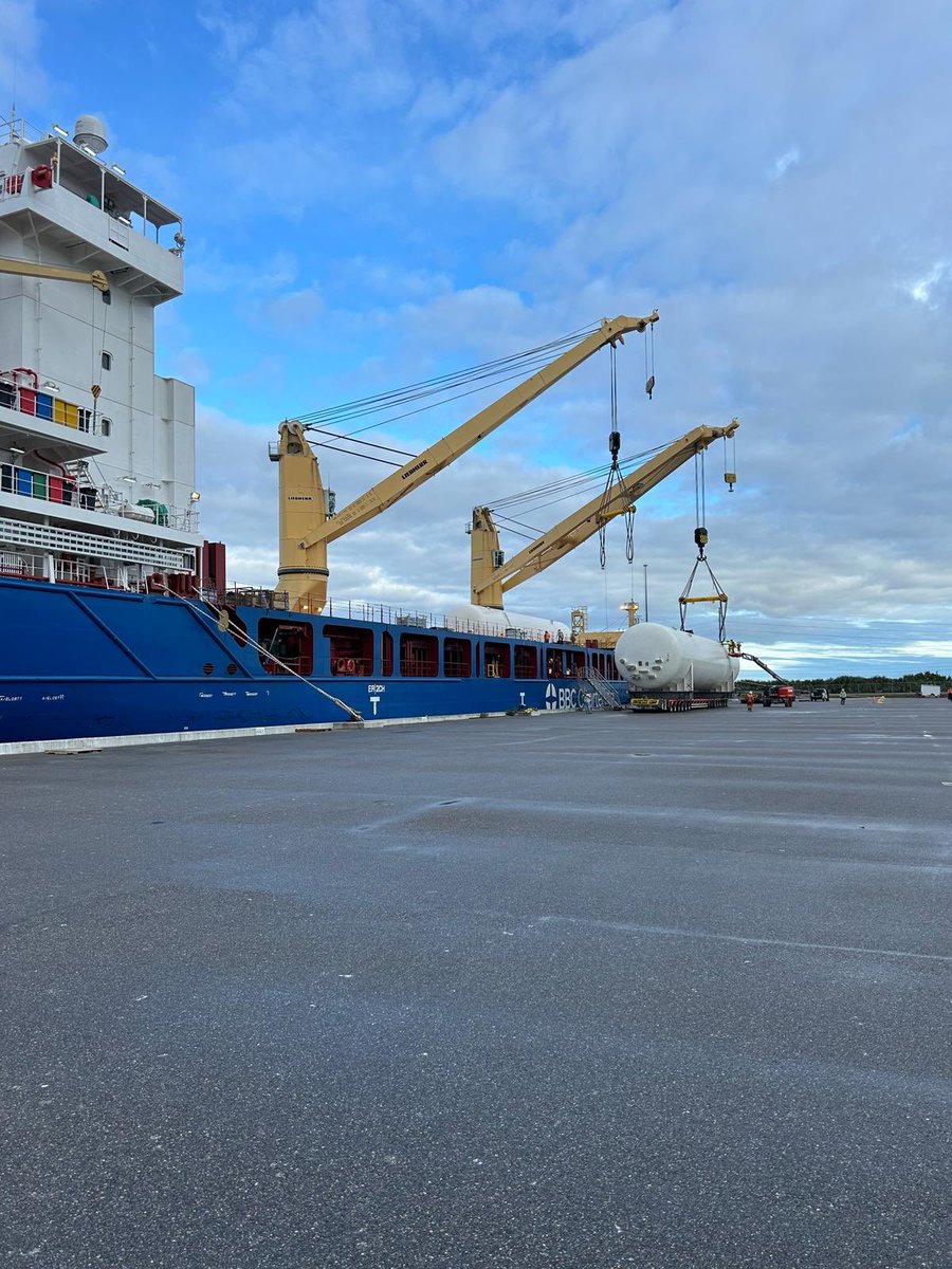 SeaportAgencies's tweet photo. Our team is on-site at Cape Canaveral - Florida, attending the  "BBC Odesa" discharge of storage tanks. #multipurpose #vessel #Shipping #CapeCanaveral #BBCOdesa 🌊⚓️#Maritime #SeaportAgencies https://t.co/IfUOHBHHSi