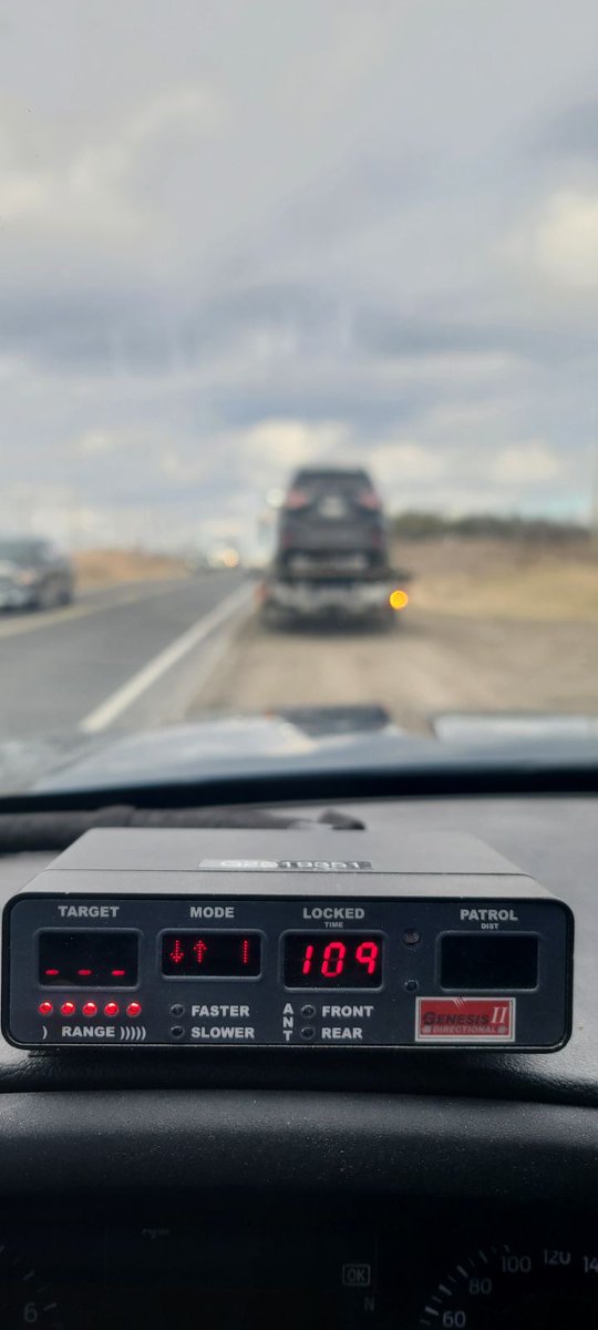 YET ANOTHER ONE: 18-year-old #Innisfil man charged w/ speeding 109 km/h in 60 construction zone w/ workers present Yonge Street #Bradford. Also #StuntDriving, Drive Motor Vehicle No Currently Validated Permit and other offences. #14DayVehicleImpound #30DayLicenceSuspension
